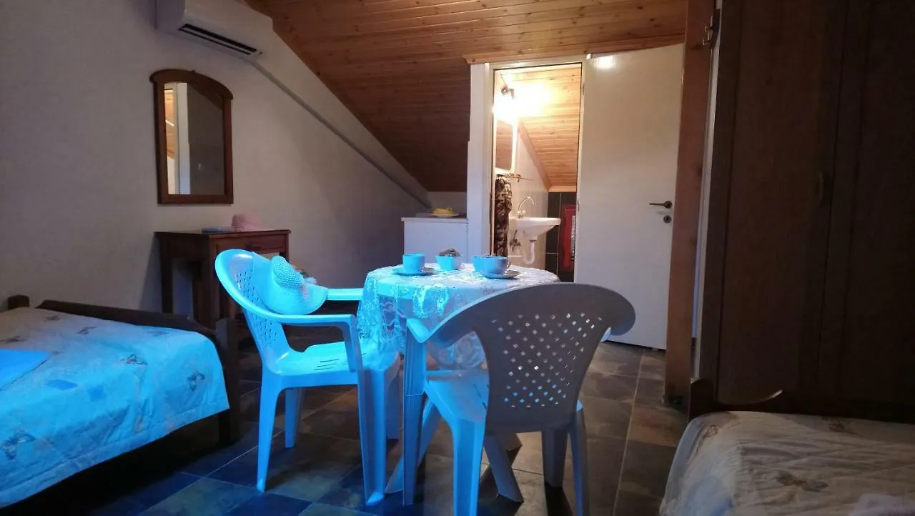 Aparthotel Kiwi Kastle Néa Fókaia 0*,  Grecja